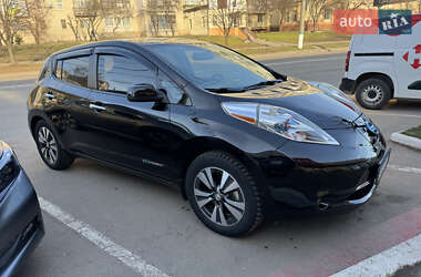 Хетчбек Nissan Leaf 2014 в Кропивницькому