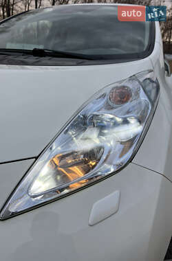 Хэтчбек Nissan Leaf 2013 в Луцке