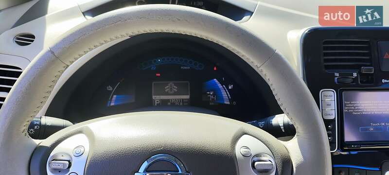Хэтчбек Nissan Leaf 2012 в Виннице
