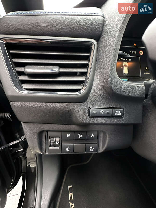 Хэтчбек Nissan Leaf 2020 в Хусте