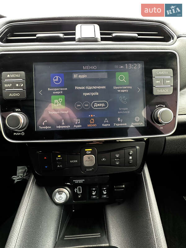 Хэтчбек Nissan Leaf 2020 в Хусте