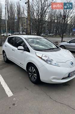 Хетчбек Nissan Leaf 2014 в Києві