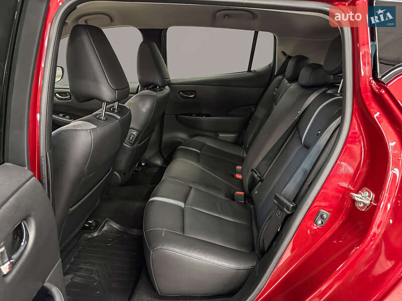 Хетчбек Nissan Leaf 2018 в Києві