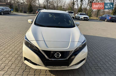 Хетчбек Nissan Leaf 2020 в 
