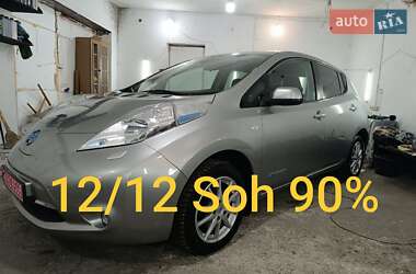 Хэтчбек Nissan Leaf 2015 в Ровно