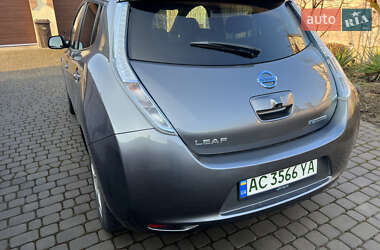 Хэтчбек Nissan Leaf 2014 в 