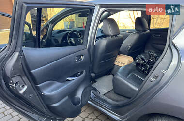 Хэтчбек Nissan Leaf 2014 в 