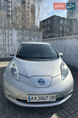 Хетчбек Nissan Leaf 2012 в Хмельницькому