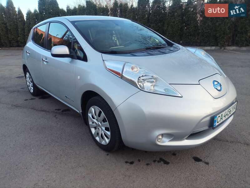 Хэтчбек Nissan Leaf 2015 в Умани фото 3 Хэтчбек Nissan Leaf 2015 в Умани
