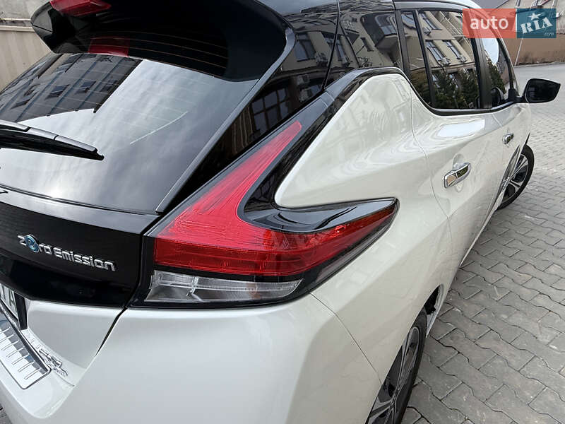 Хетчбек Nissan Leaf 2019 в Одесі