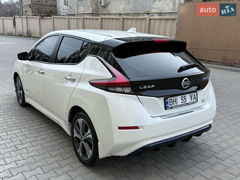 Хетчбек Nissan Leaf 2019 в Одесі