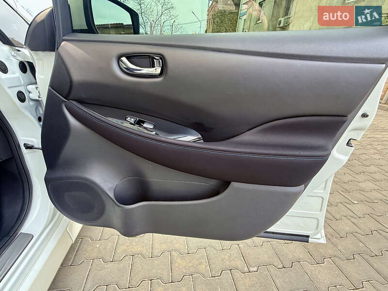 Хетчбек Nissan Leaf 2019 в Одесі