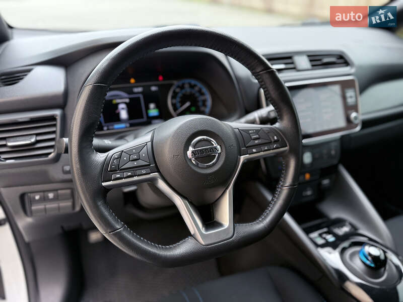 Хетчбек Nissan Leaf 2019 в Одесі