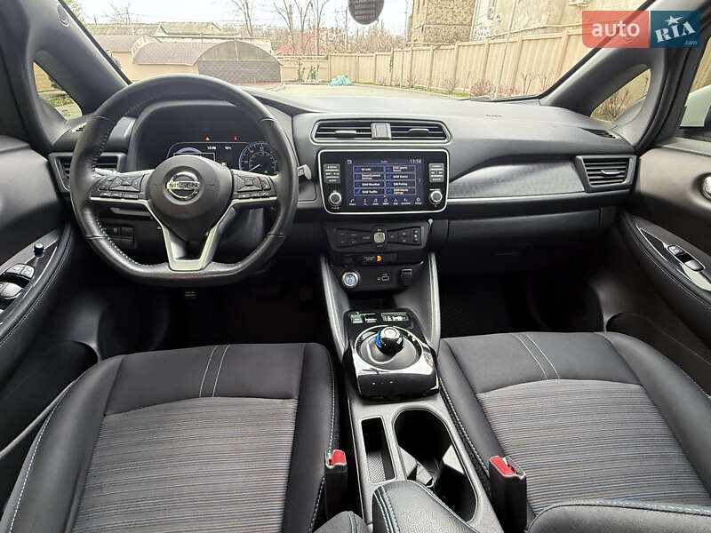 Хетчбек Nissan Leaf 2019 в Одесі