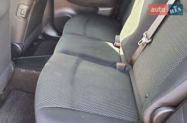 Хетчбек Nissan Leaf 2013 в 