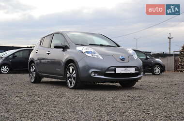 Хэтчбек Nissan Leaf 2015 в Луцке