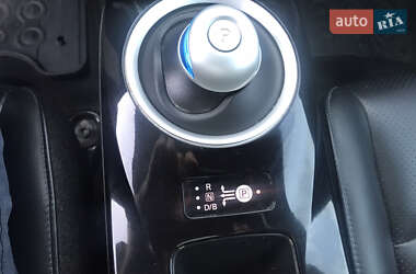 Хетчбек Nissan Leaf 2017 в 