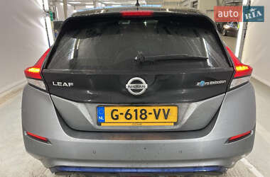Хэтчбек Nissan Leaf 2019 в 