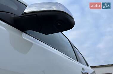 Хэтчбек Nissan Leaf 2014 в 