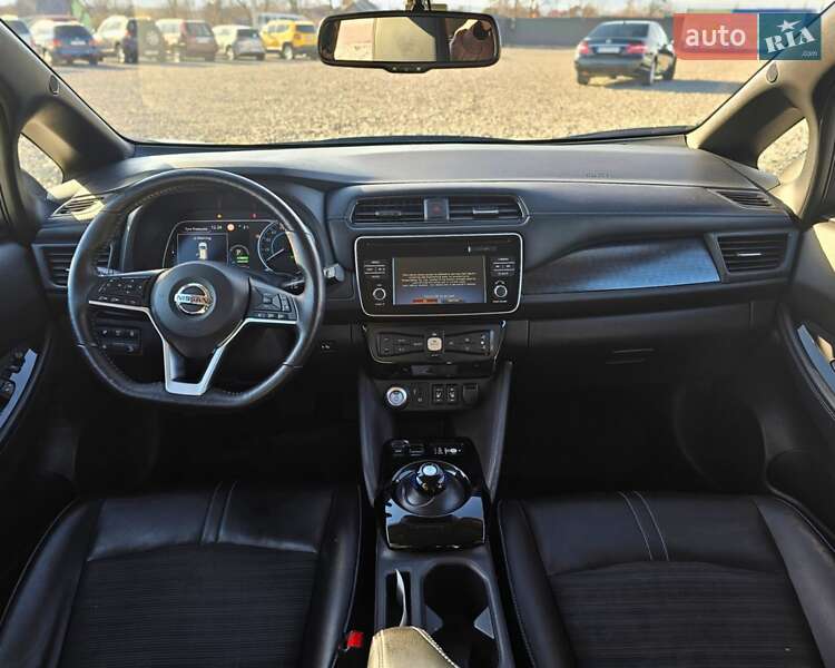Хетчбек Nissan Leaf 2019 в Глибокій