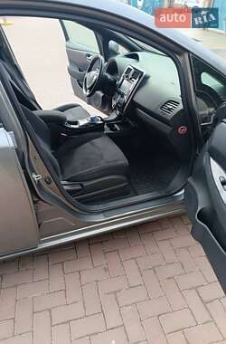 Хэтчбек Nissan Leaf 2015 в 