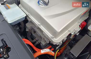 Хэтчбек Nissan Leaf 2015 в 