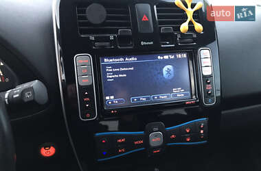Хэтчбек Nissan Leaf 2014 в 