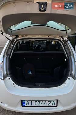 Хетчбек Nissan Leaf 2014 в 