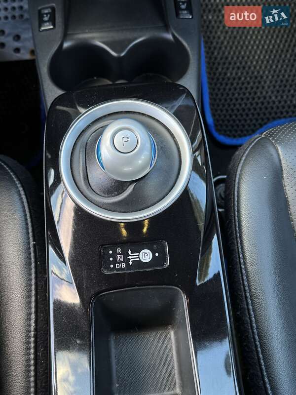 Хетчбек Nissan Leaf 2014 в Києві