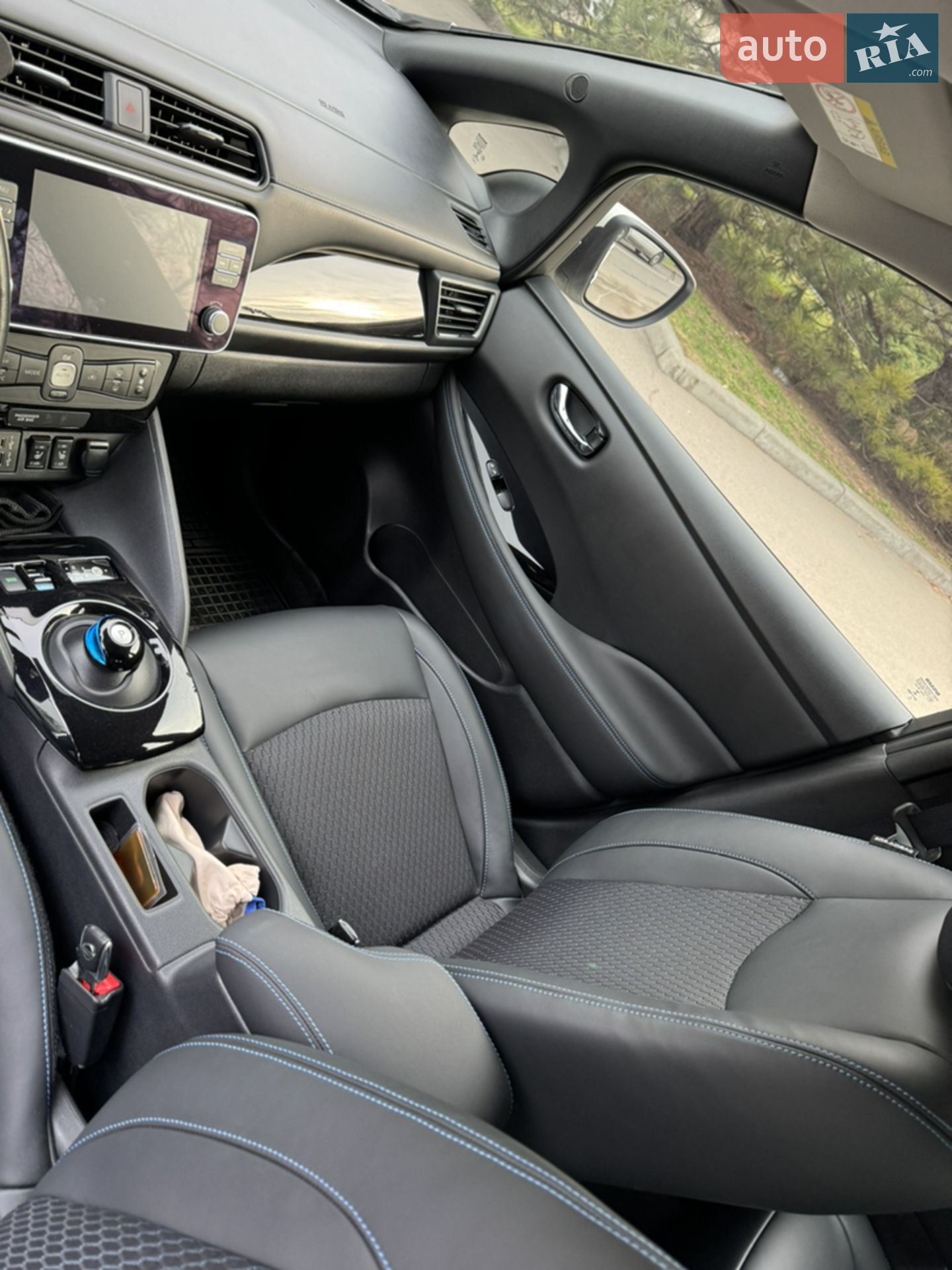 2022 Nissan Leaf - мініатюра 25