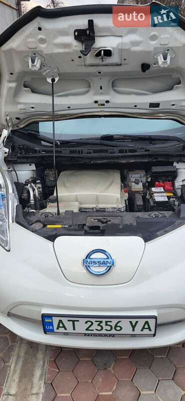 Хетчбек Nissan Leaf 2016 в Боярці