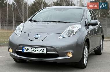 Хэтчбек Nissan Leaf 2015 в 