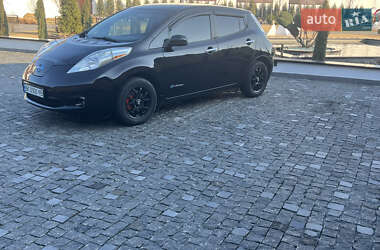 Хэтчбек Nissan Leaf 2016 в 