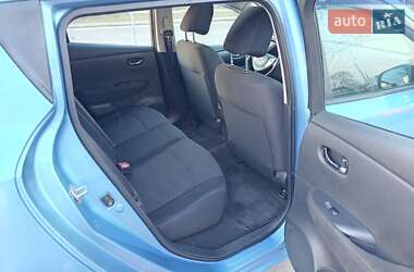 Хетчбек Nissan Leaf 2014 в 