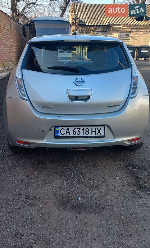 Хетчбек Nissan Leaf 2013 в Черкасах