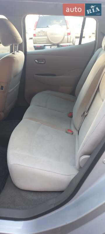 Хетчбек Nissan Leaf 2013 в Черкасах