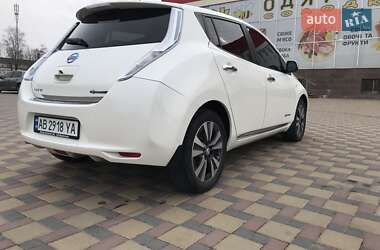 Хэтчбек Nissan Leaf 2013 в 