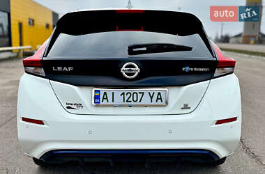 Хетчбек Nissan Leaf 2022 в 