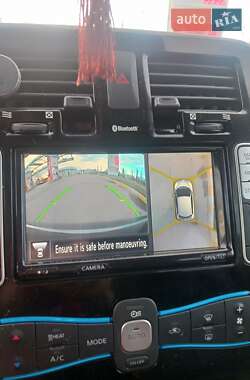 Хэтчбек Nissan Leaf 2016 в 