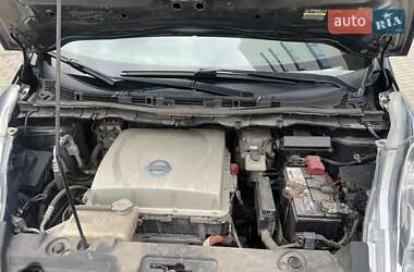 Хетчбек Nissan Leaf 2015 в Харкові