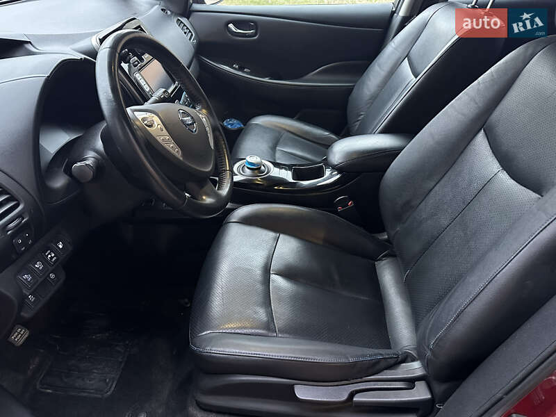 Хэтчбек Nissan Leaf 2016 в Стрые