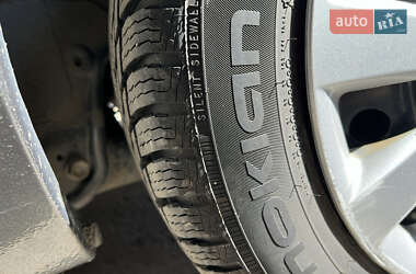 Хетчбек Nissan Leaf 2015 в Києві