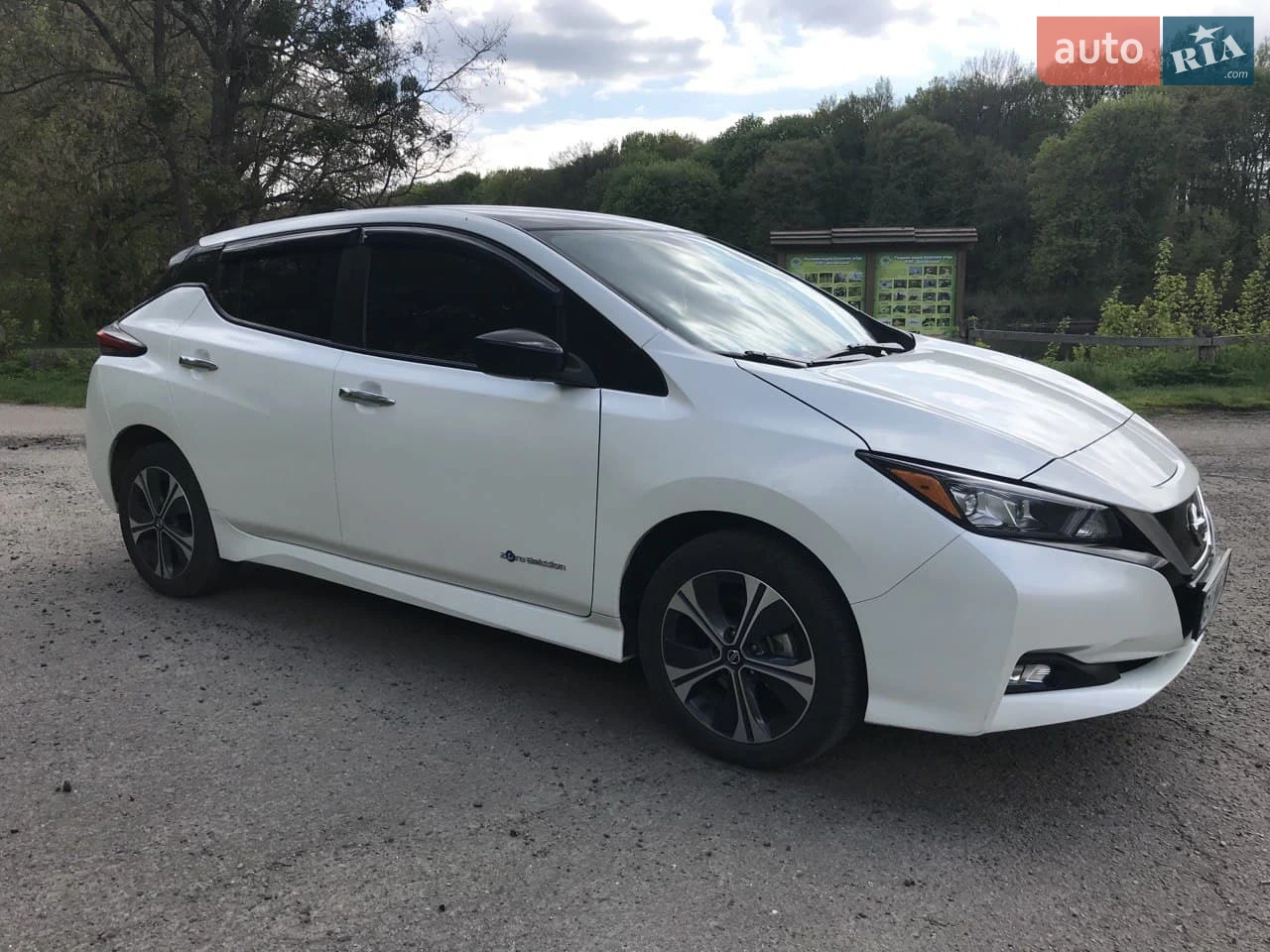 2017 Nissan Leaf - мініатюра 30