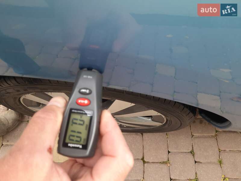Хетчбек Nissan Leaf 2013 в Луцьку