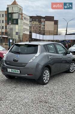Хэтчбек Nissan Leaf 2014 в 
