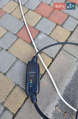 Хетчбек Nissan Leaf 2013 в 