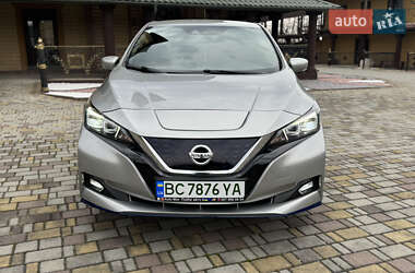 Хэтчбек Nissan Leaf 2019 в Черновцах