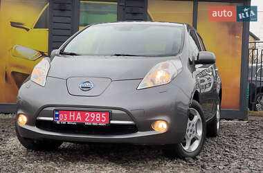 Хетчбек Nissan Leaf 2014 в 