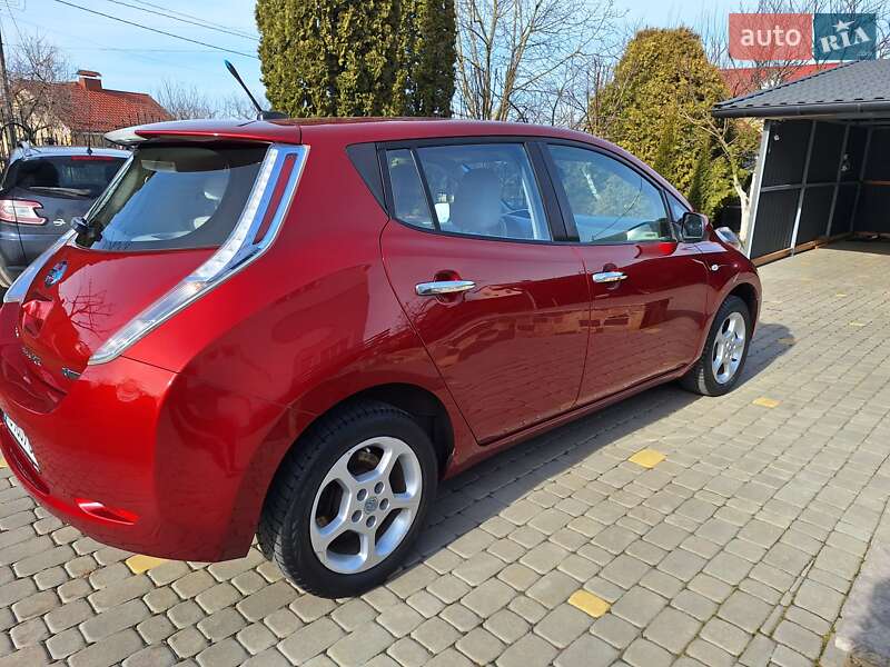 Хетчбек Nissan Leaf 2012 в Луцьку