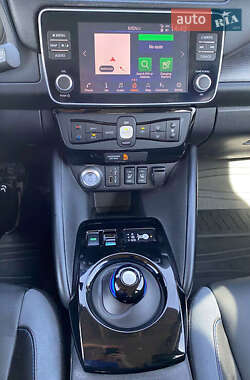 Хэтчбек Nissan Leaf 2021 в 